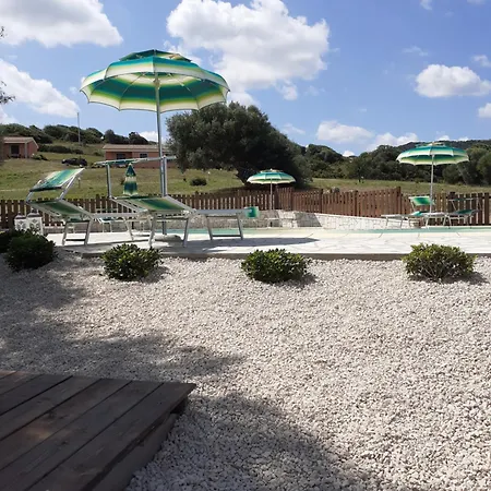 Gli Olivastri -appartamento Bel Con Piscina ,solarium E Vista Mare,climatizzatore ,wifi Nyaraló *