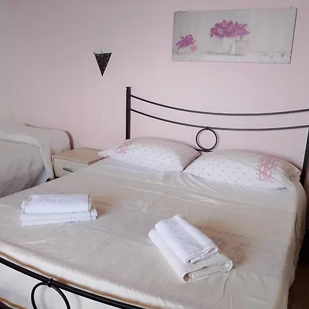 Feriehus Gli Olivastri -appartamento Bel Con Piscina ,solarium E Vista Mare,climatizzatore ,wifi