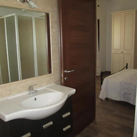 Gli Olivastri -appartamento Bel Con Piscina ,solarium E Vista Mare,climatizzatore ,wifi * אגליאנטו