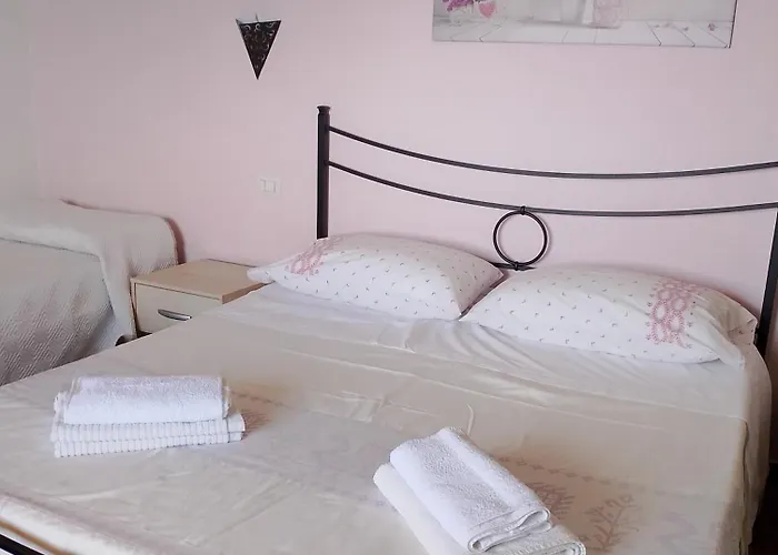 Prázdninový dům Gli Olivastri -appartamento Bel Con Piscina ,solarium E Vista Mare,climatizzatore ,wifi
